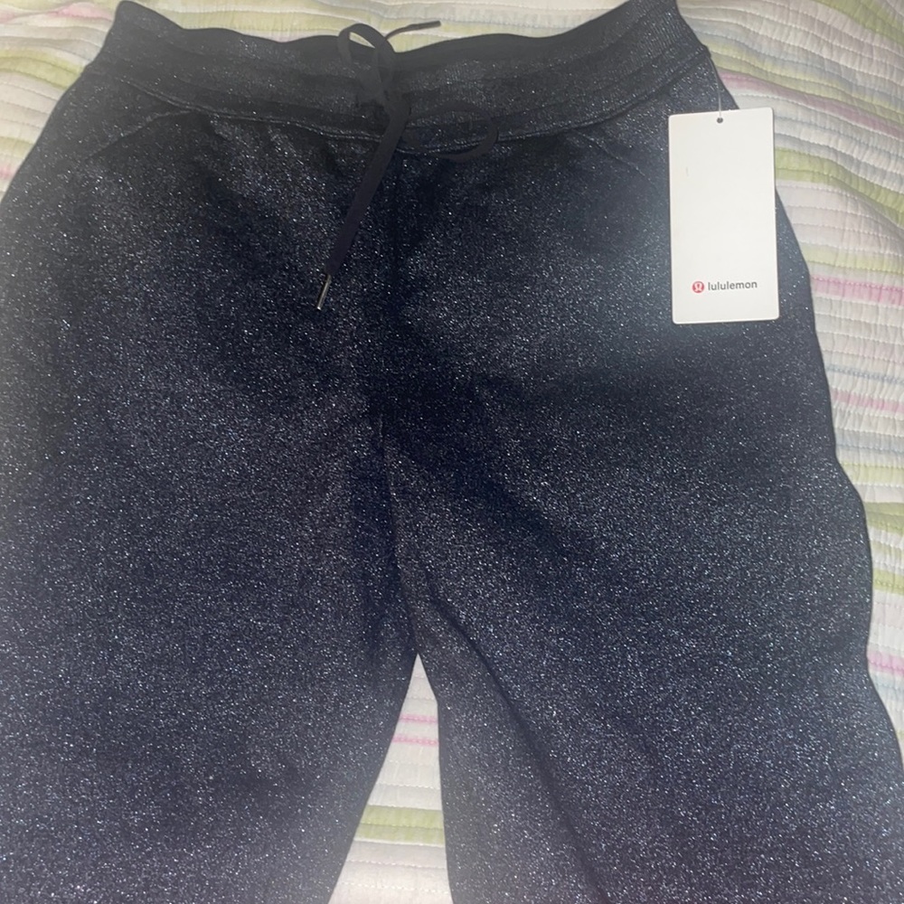 NWT LULULEMON SCUBA HR JOGGER *SPARK